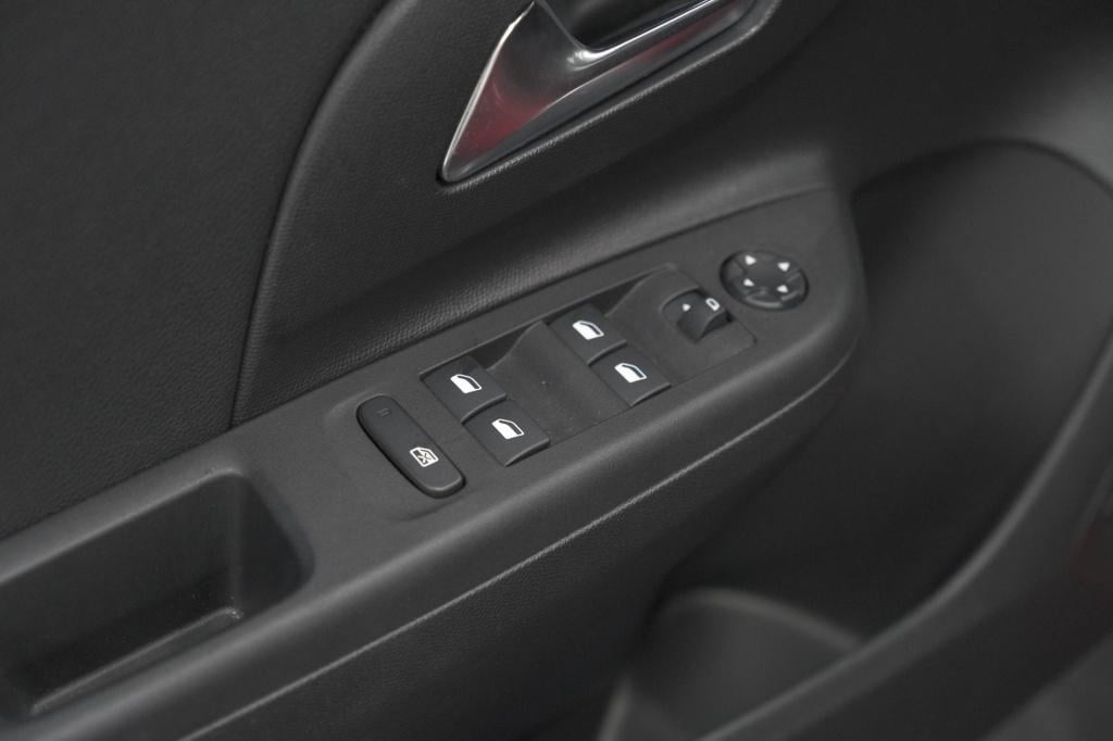 Opel Corsa turbo 100 gs line | parkeersensoren | apple carplay | 16 inch li