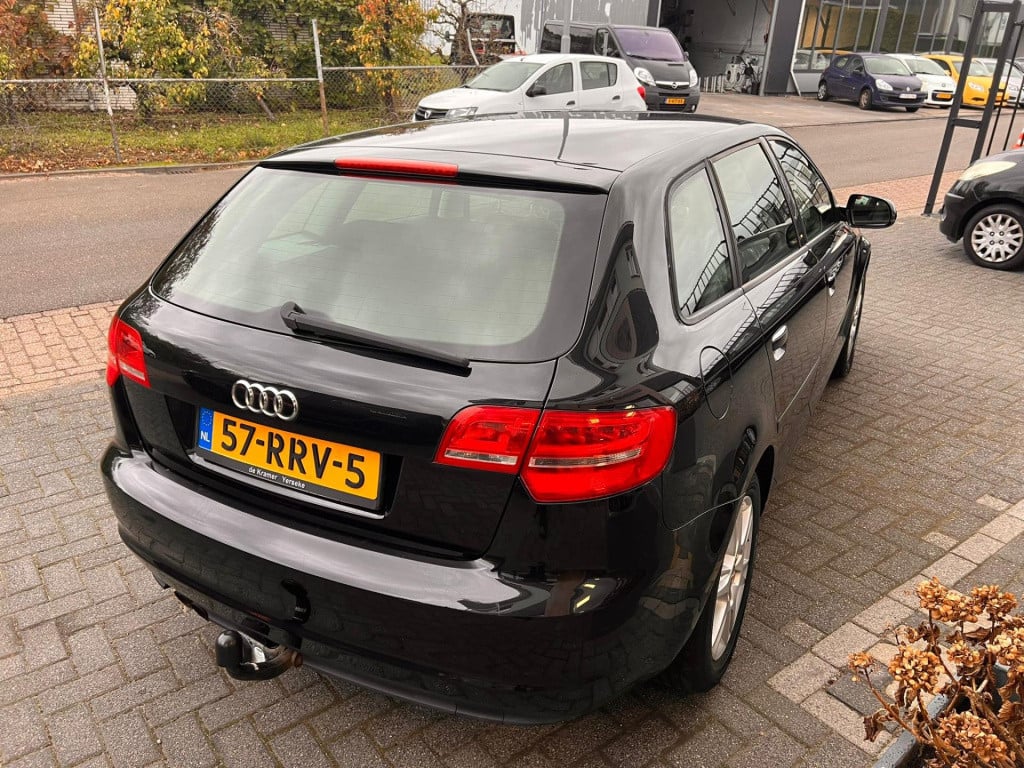 Audi A3 sportback 1.4 tfsi attraction pro line