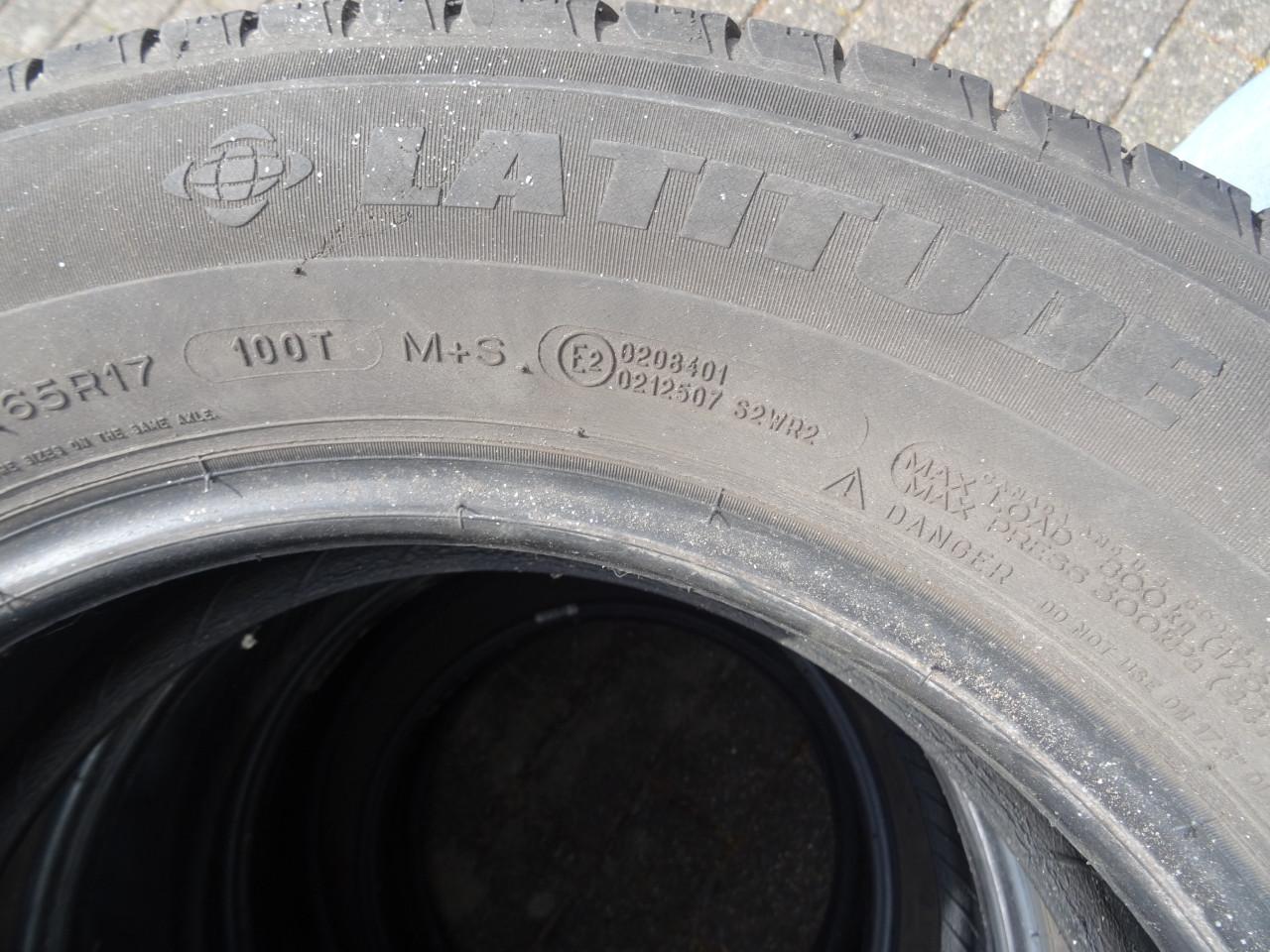 Vier autobanden van merk Mazda CX5