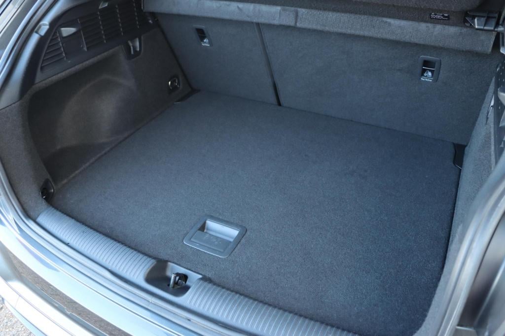 Audi Q2 35 tfsi s edition 150pk s tronic panorama dak | stoelverwarming