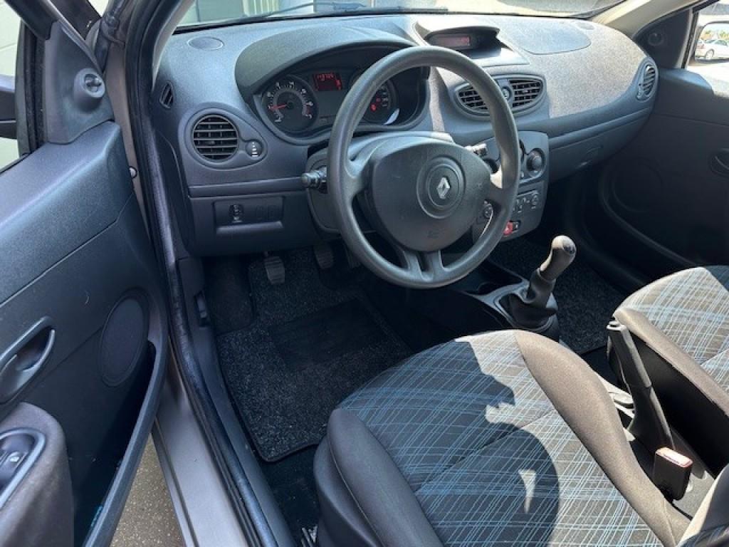 Renault Clio estate 1.2 - 16v expression
