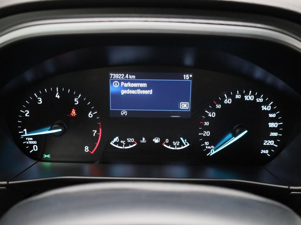 Ford Focus wagon 1.0 ecoboost hybrid connected | navigatie | cruise control