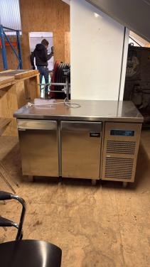 Koelwerkbank met twee deuren RVS