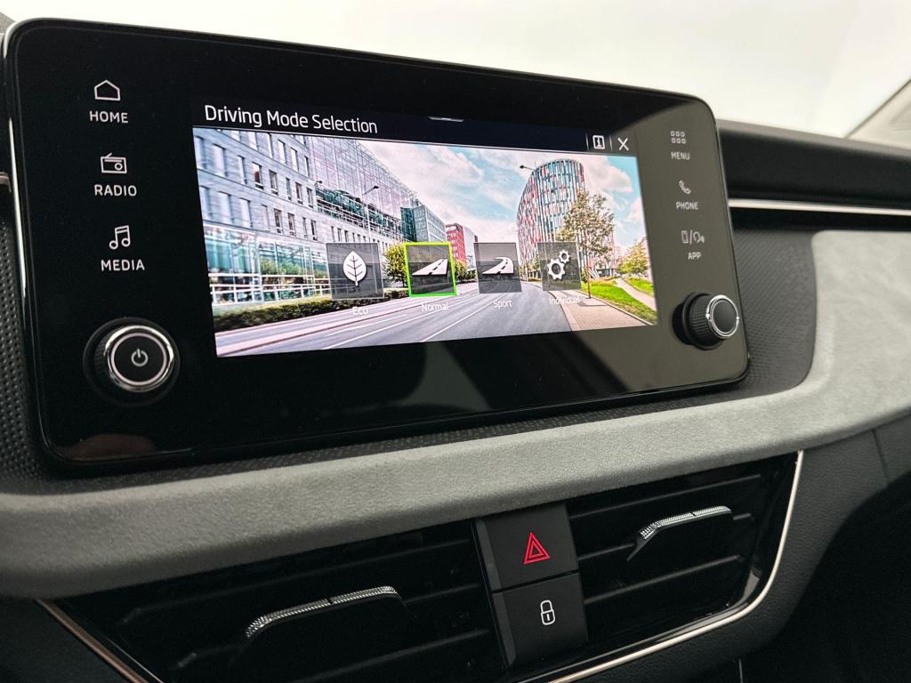 Skoda Scala business edition 1.0 tsi 85 kw / 115 pk hatchback