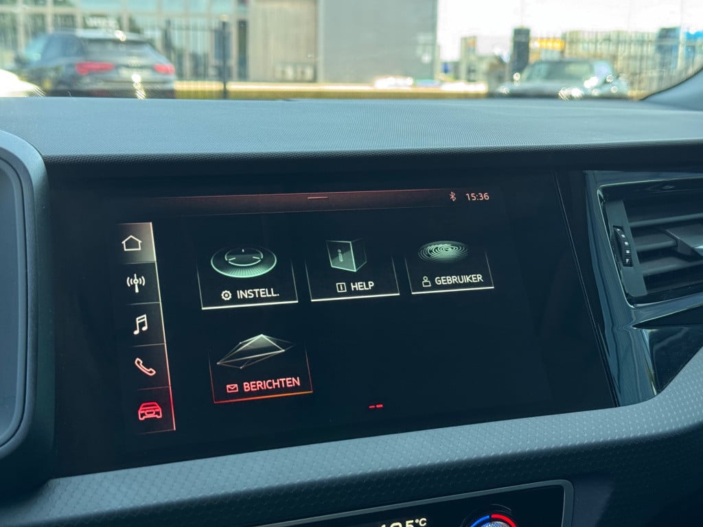 Audi A1 Sportback 30 tfsi * led * stoelverwarming * pdc * virtual cockpit