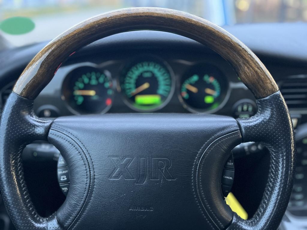 Jaguar Xj xjr 4.0 v8 supercharged | trekhaak