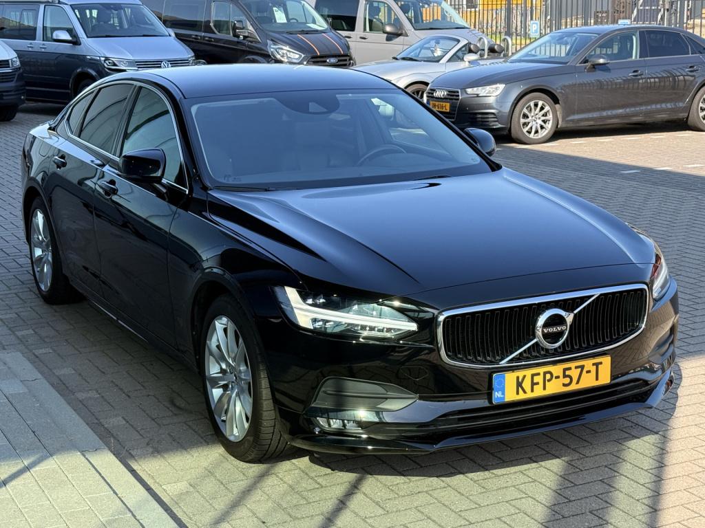 Volvo S90 2.0 t4 momentum | leder | parkeersensor | acc | apple carplay | b