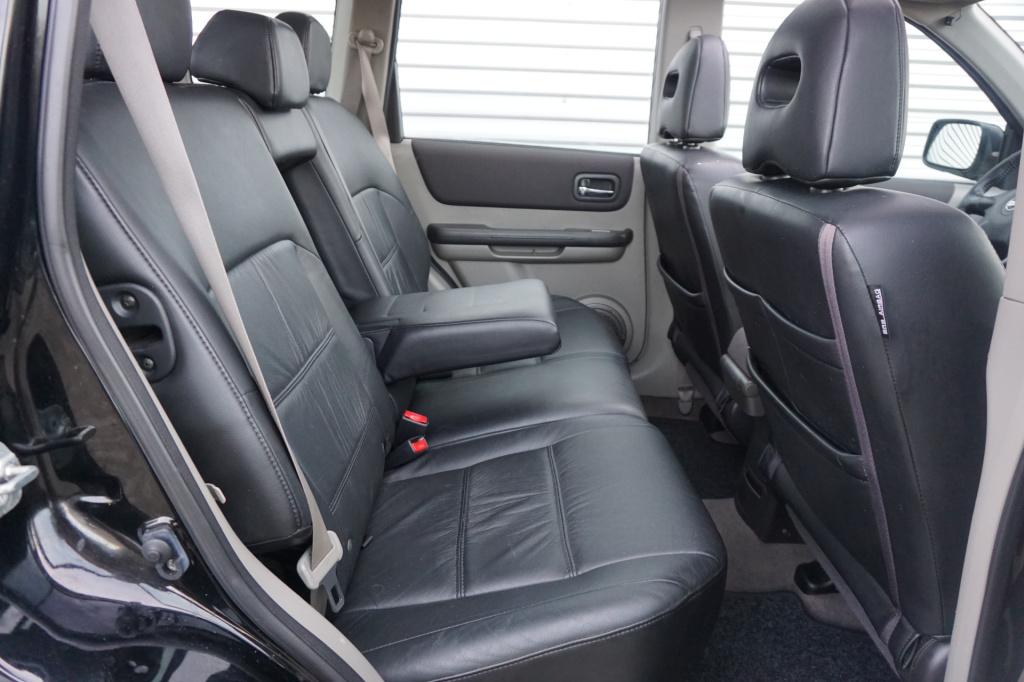 Nissan X-Trail 2.5 sport outdoor airco / navi / cruise / stoelverw. / pano