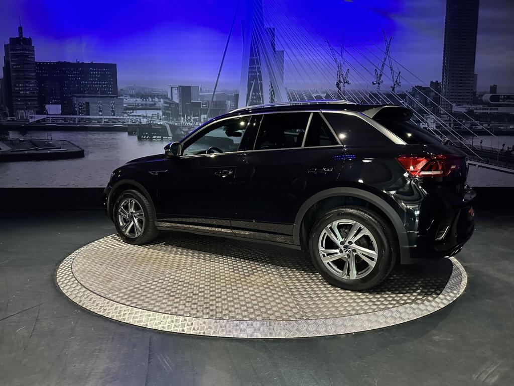 Volkswagen T-roc 1.5 tsi r-line *winterpack*keyless*achtercamera*trekhaak*