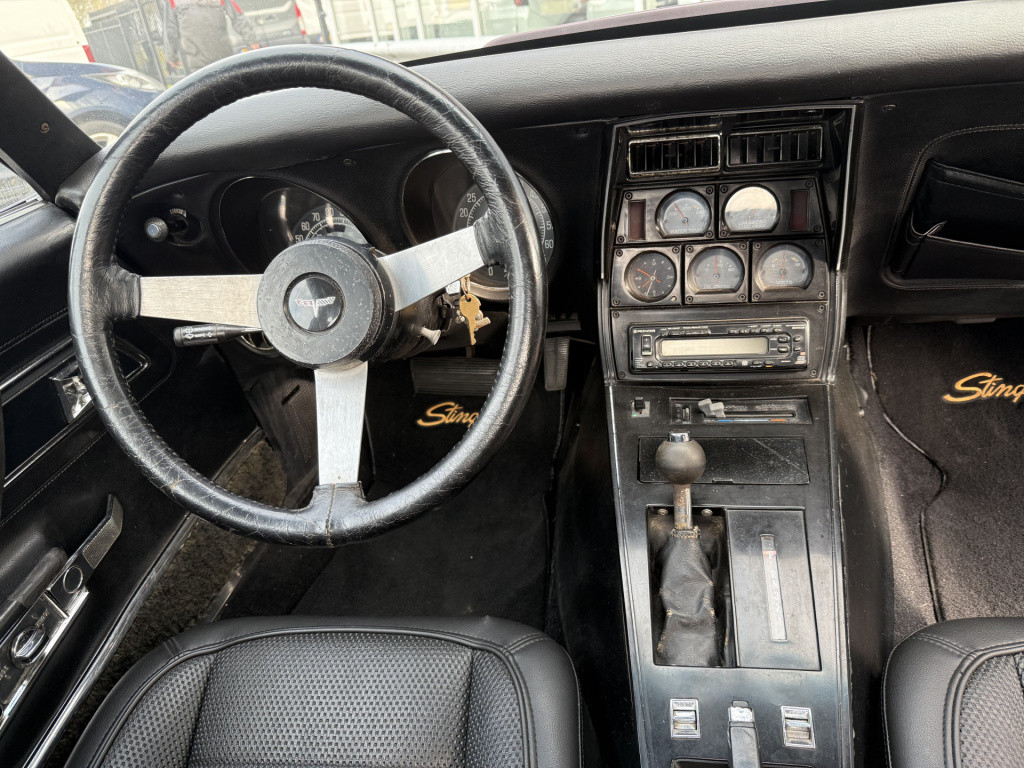 Chevrolet Corvette usa c3 stingray | matching numbers | special paint