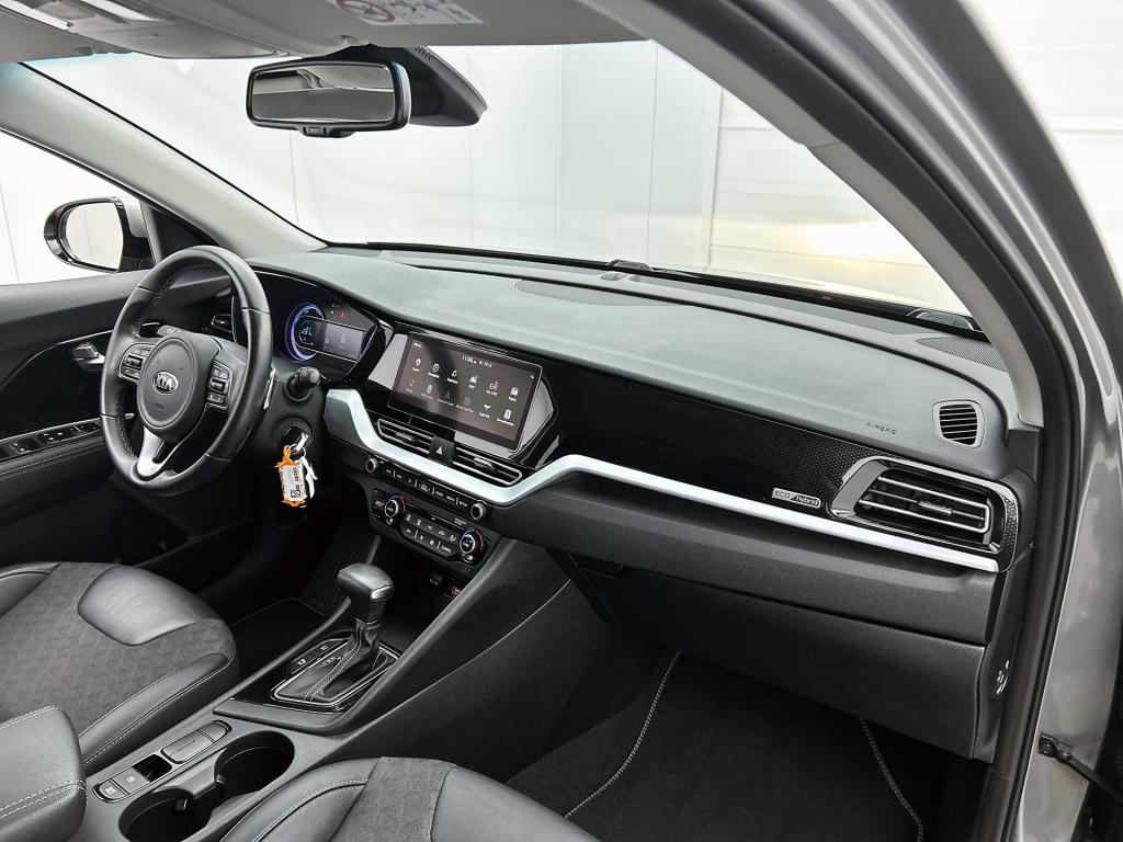Kia Niro 1.6 gdi hybrid dynamicline nap | btw-voertuig | half-leder
