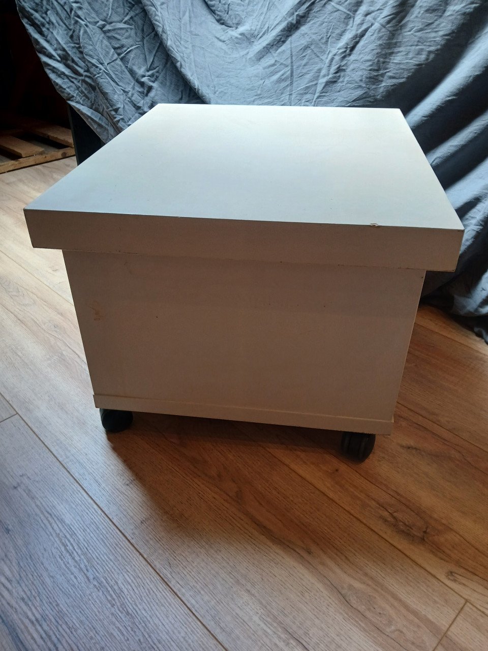 Mobiel (salon) tafeltje