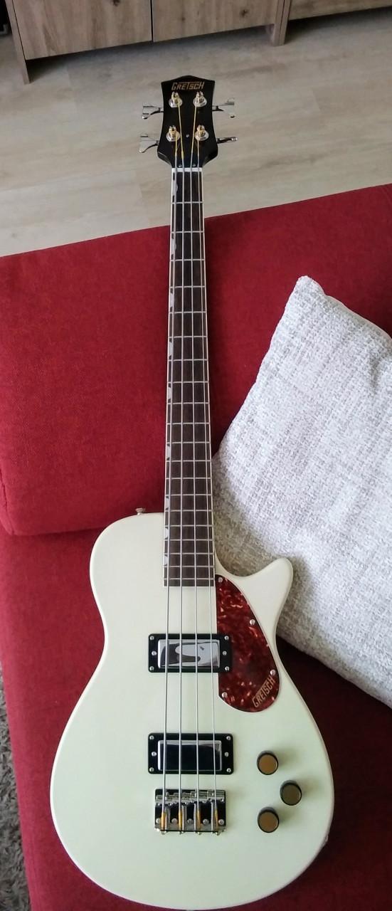 Gretsch Streamliner Jet Club Bass Vintage White z.g.a.n. 175 euro