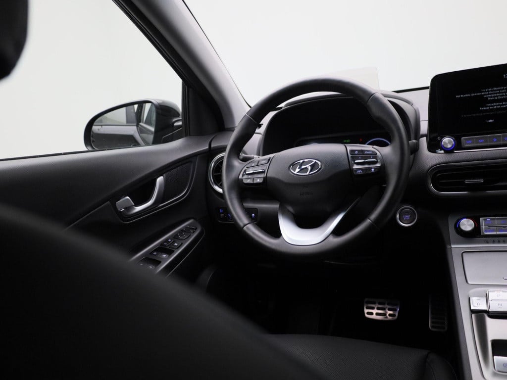 Hyundai Kona ev premium 64 kwh