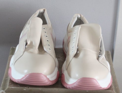Nieuwe gympen roze beige  maat 38