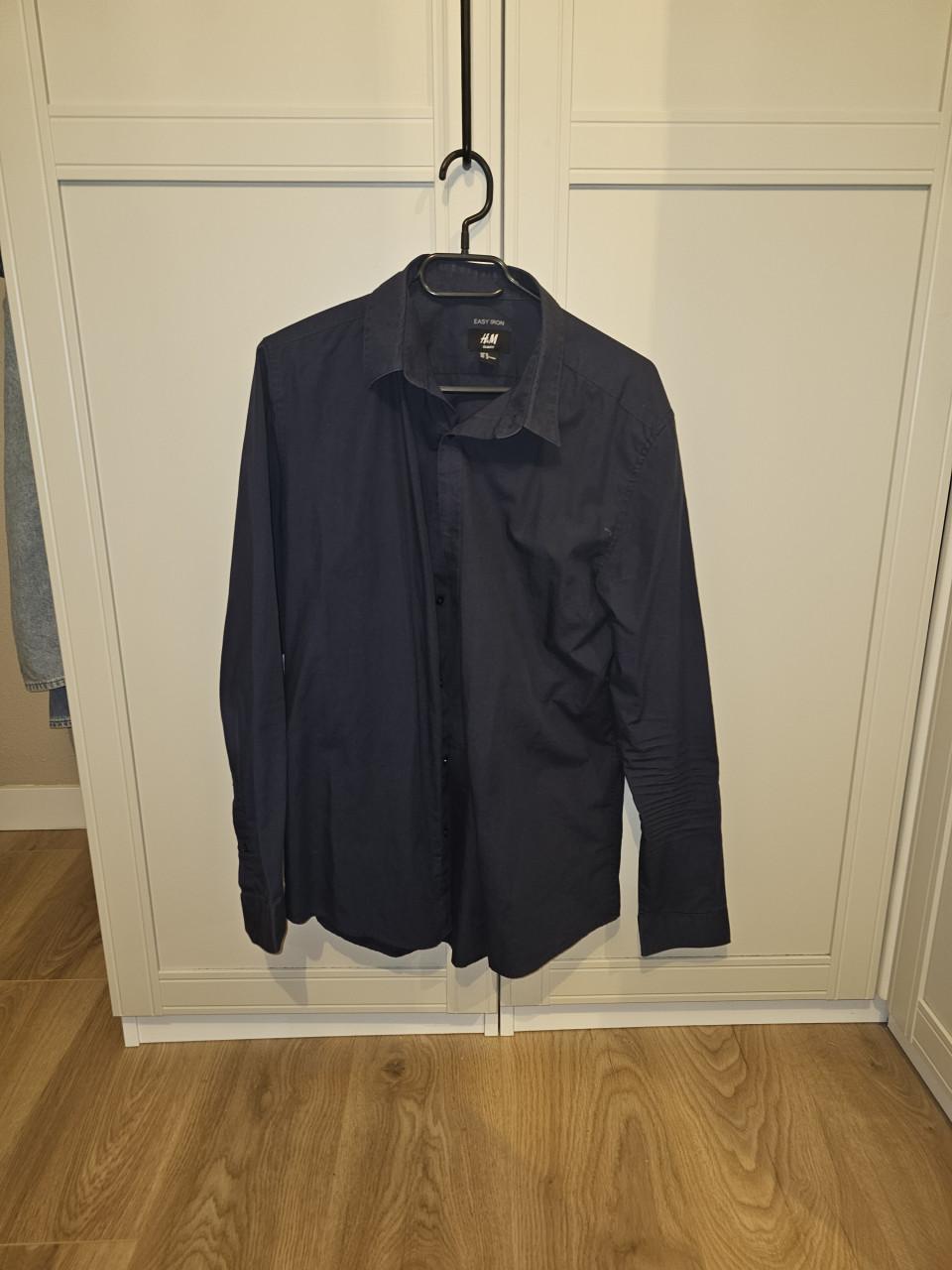 Diverse merkoverhemden en truien (echt)