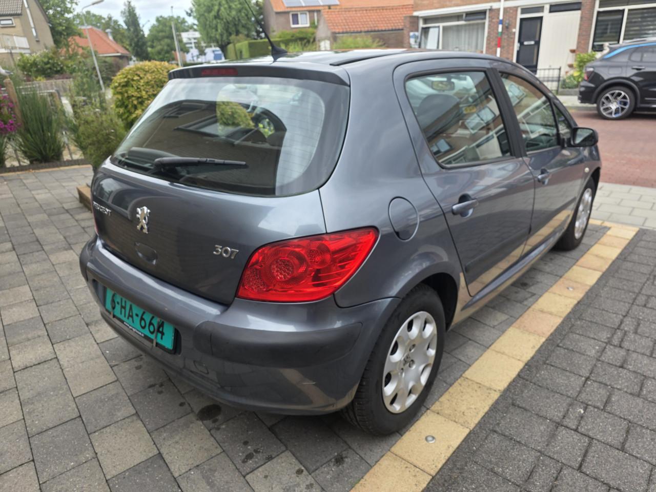 Tekoop zeer nette Peugeot 307 XT 1.6 16V