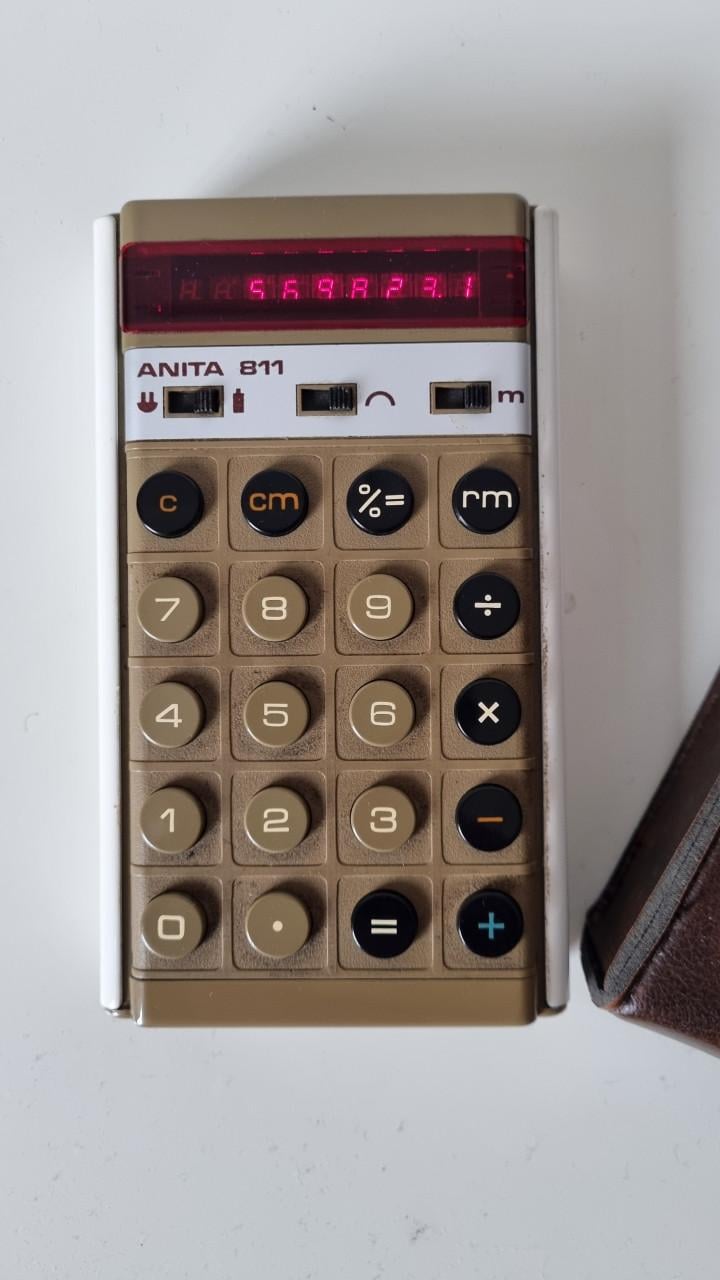 Vintage rekenmachines Braun 4835 en Anita 811