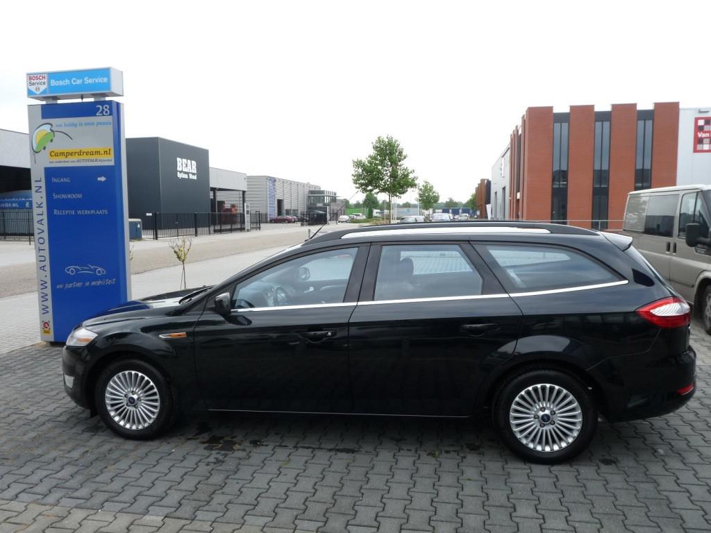 Ford Mondeo Wagon 2.0-16V Titanium, zwart metallic