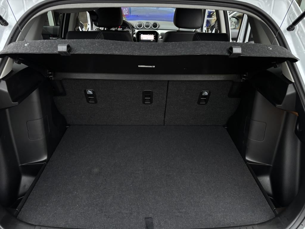 Suzuki Vitara 1.4 boosterjet style smart hybrid