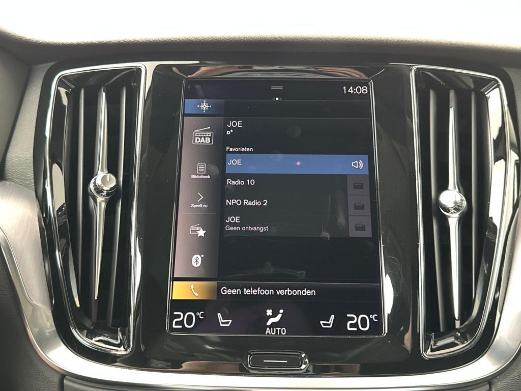 Volvo V60 t6 398pk recharge r-design| camera| trekhaak| stoel+stuur.verw|
