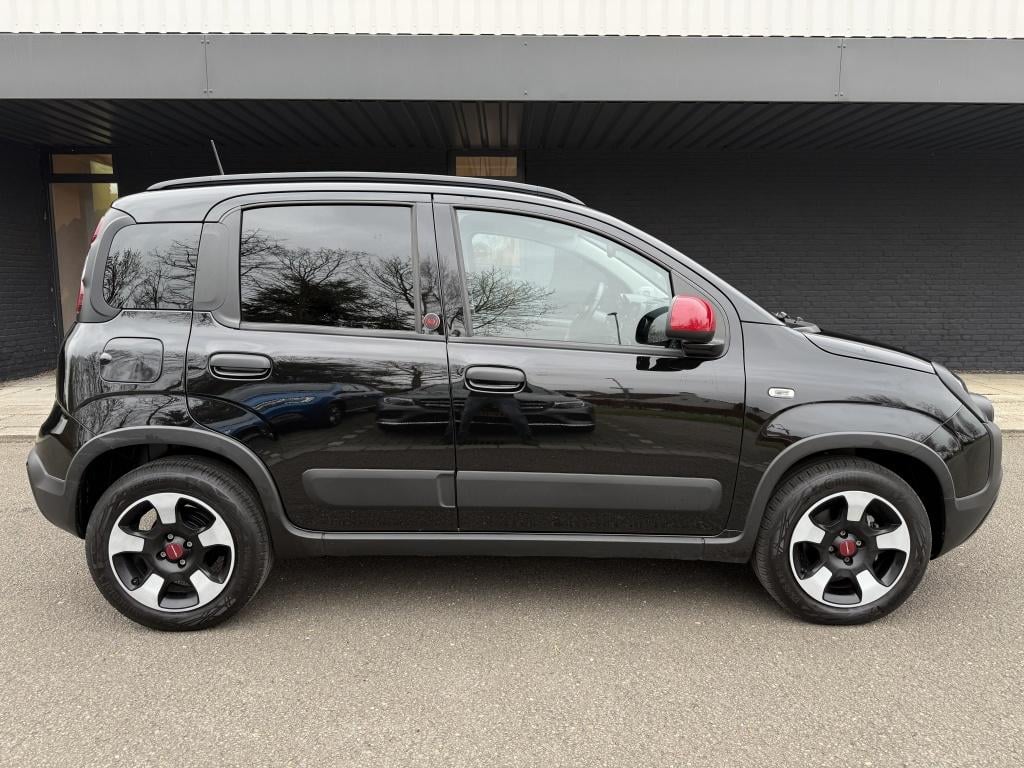 Fiat Panda 1.0 hybrid red cross // carplay , android auto //