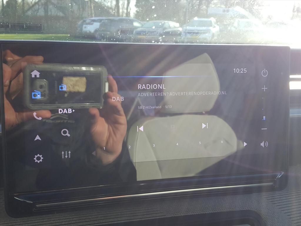 Citroen C3 new 1.2 100pk max zwart-dak apple carplay & android auto | navig