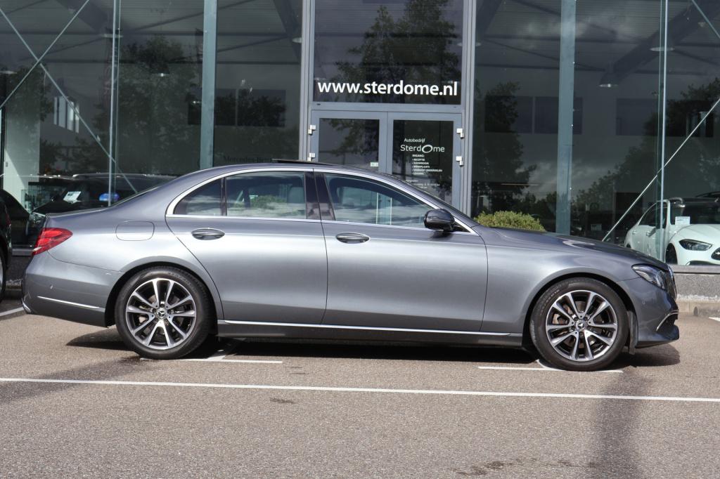 Mercedes-Benz E-Klasse 200 exclusive l airmatic luchtvering l panoramadak l