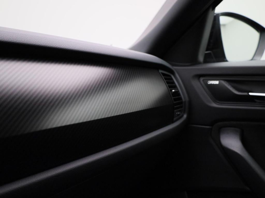 Skoda Kodiaq 1.5 tsi sportline business | panoramadak | trekhaak | sfeerver