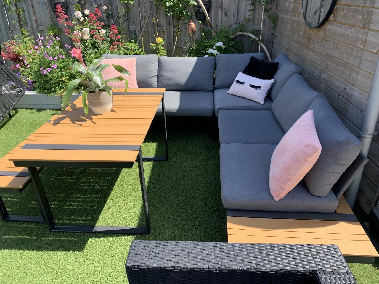 Loungeset met hoge tafel en lage tafel, bankje