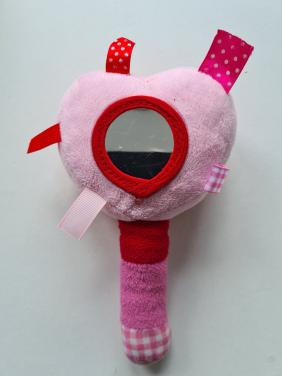 Rood met roze Lief! Lifestyle knuffel of rammelaar in de vorm van een hart