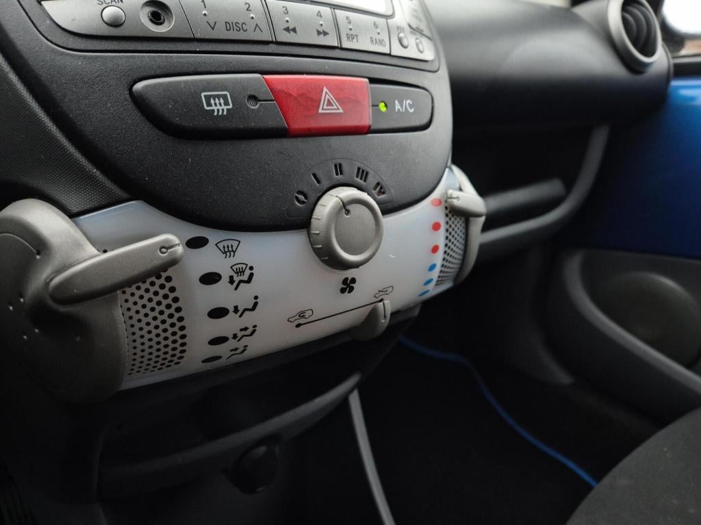 Toyota Aygo 1.0-12v comfort / origineel nl / 5-deurs / airco