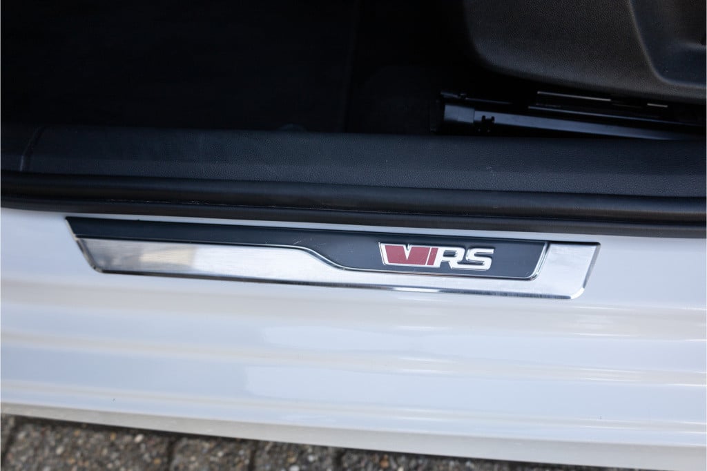 Skoda Octavia combi 1.4 tsi rs phev business ✅1jaarbovag✅btw✅245pk✅trekhaak