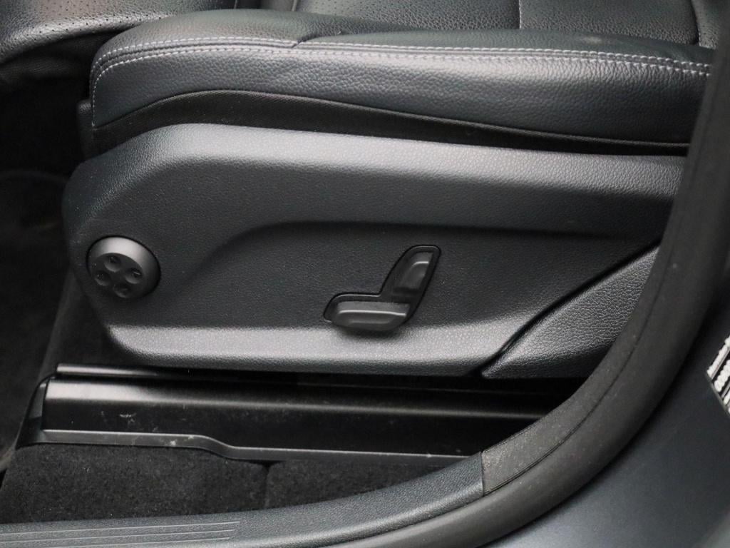 Mercedes-Benz Glc 300e 4matic business solution luxury | automaat | panoram