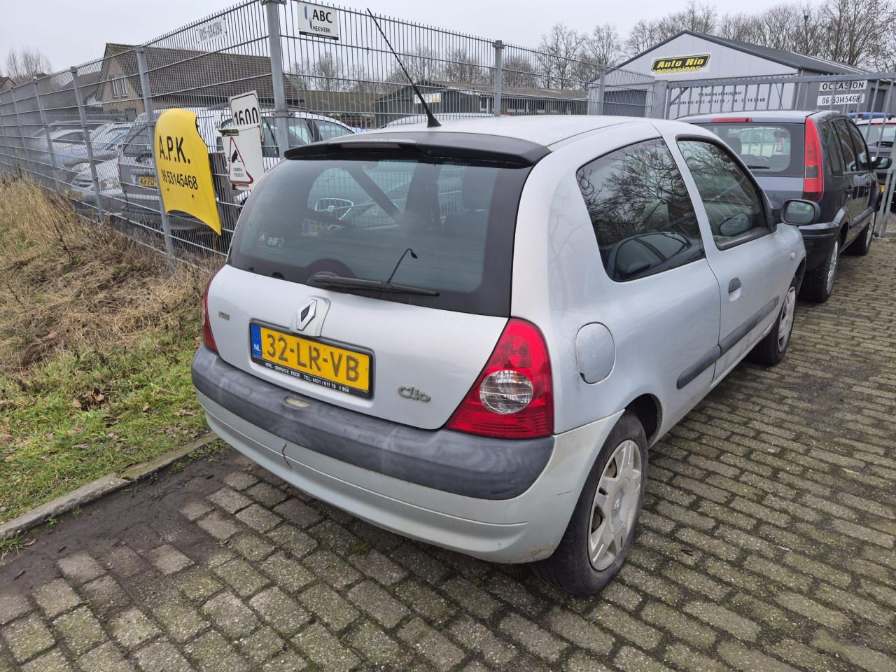 Renault Clio II 1.2-16V  Apk 28-1-2027