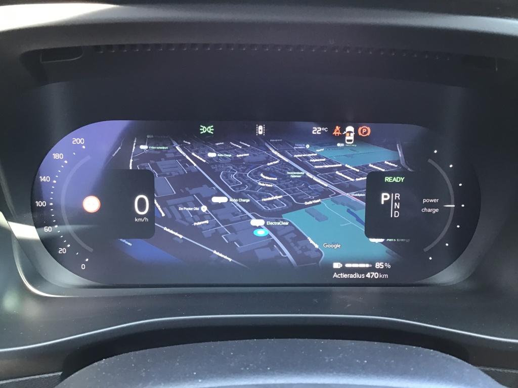 Volvo Ex40 extended range ultra dark europa