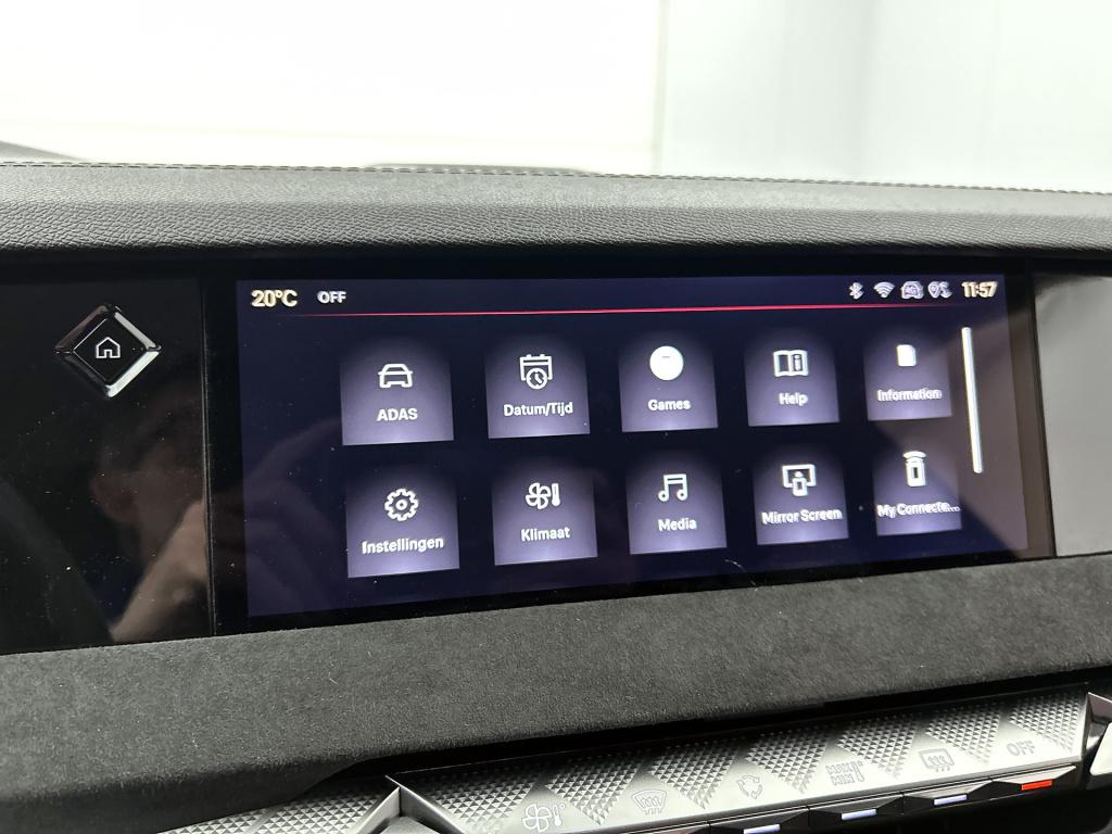 Ds Ds 4 130pk automaat etoile | 180 camera | elektrische stoelverstelling |