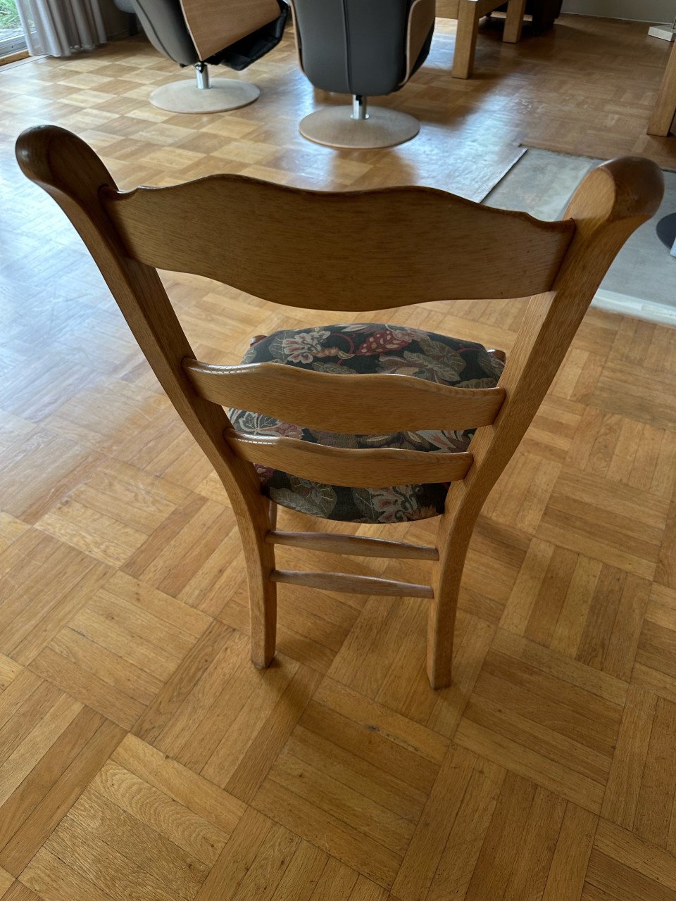 Massief eiken eetkamerstoelen