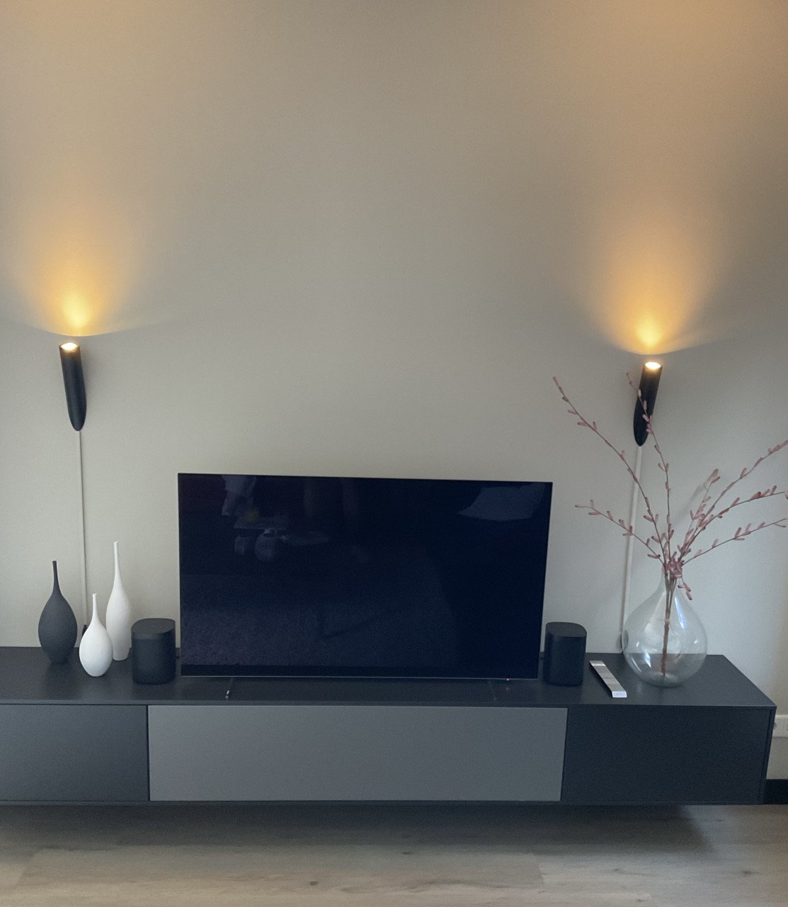 Moderne wandlampen (zwart metaal)