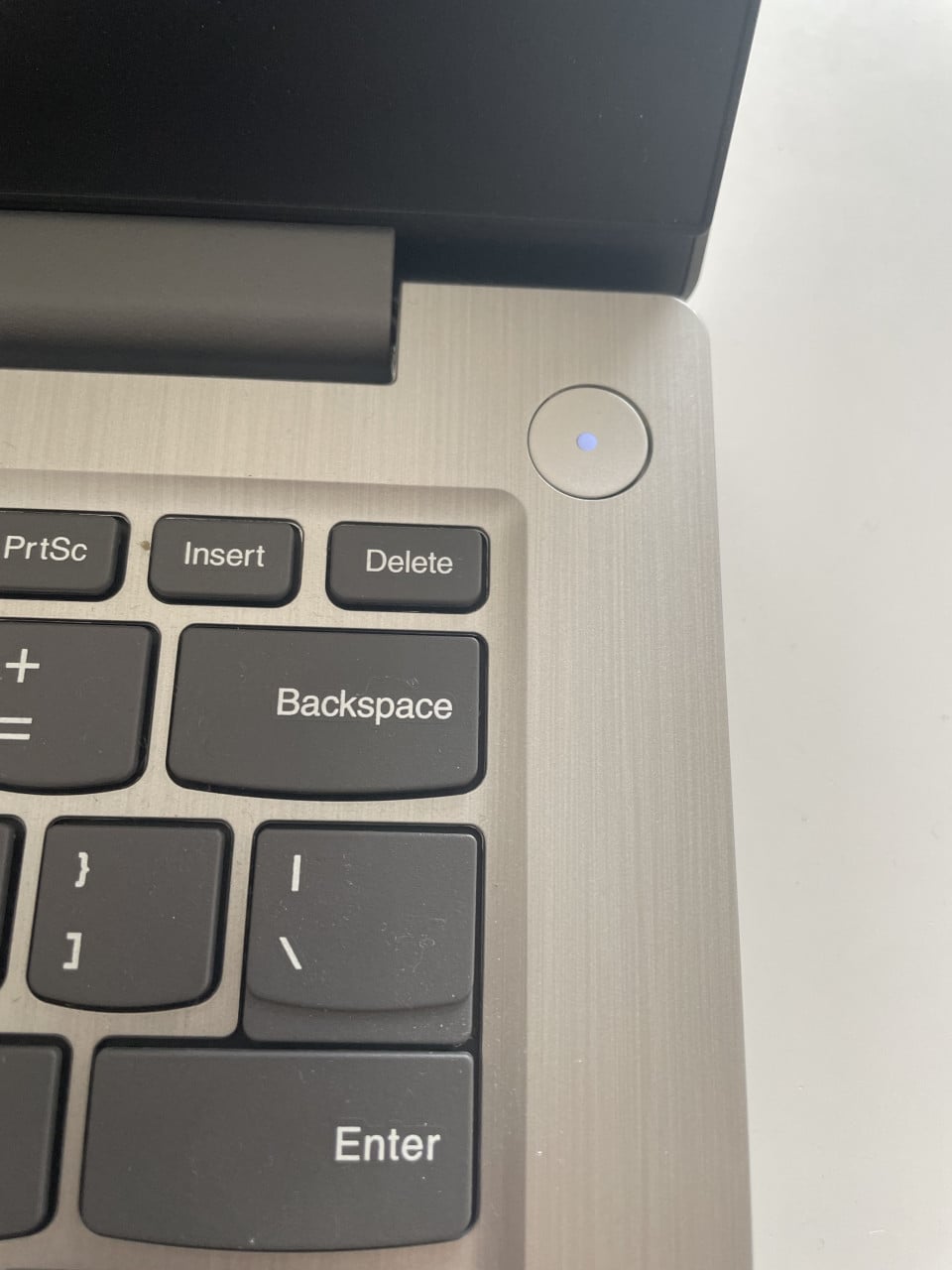 Laptop - defect