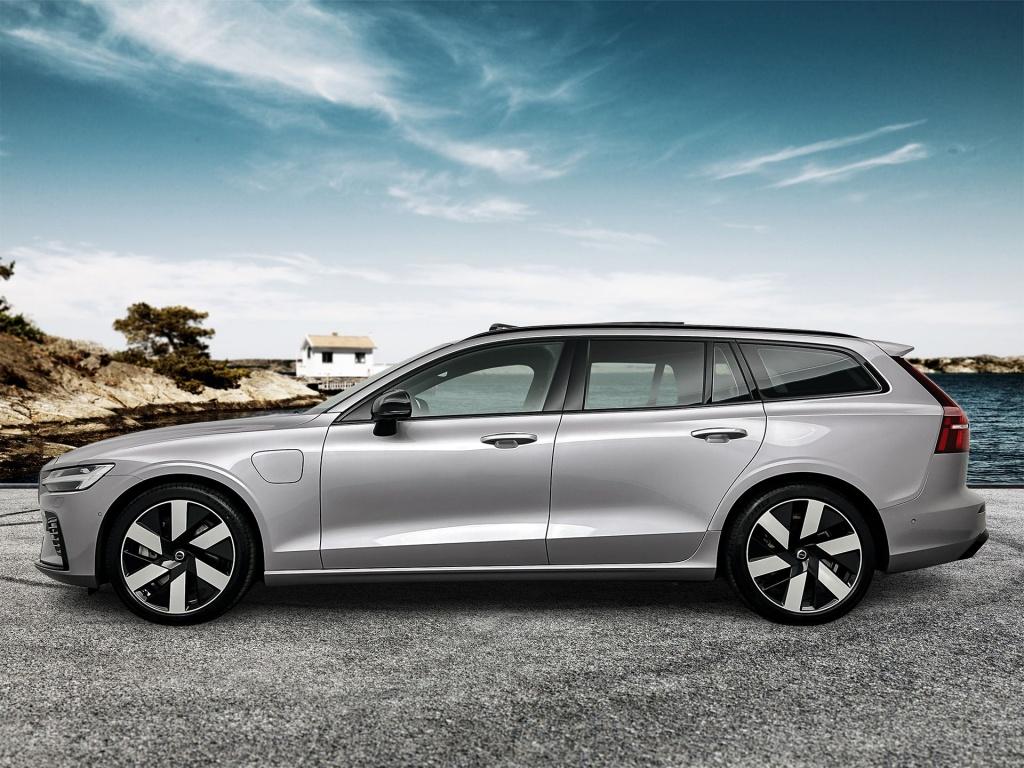 Volvo V60 t6 398pk recharge ultra dark| panodak| 360camera| adap.cruise| a