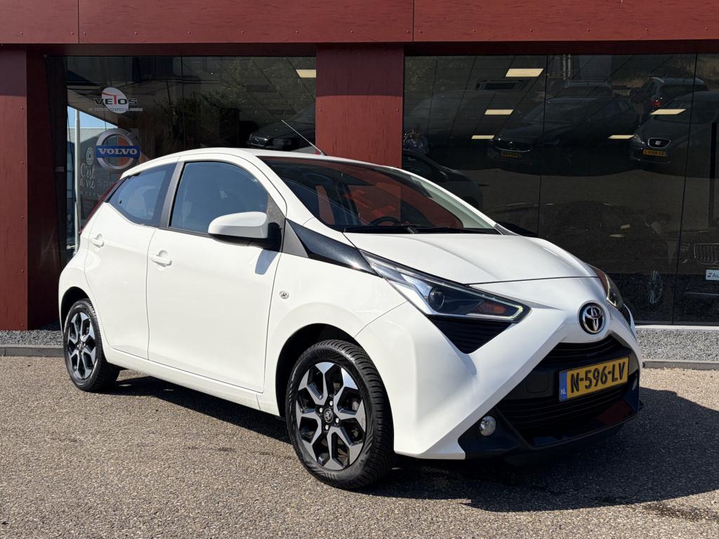 Toyota Aygo 1.0 vvt-i x-play