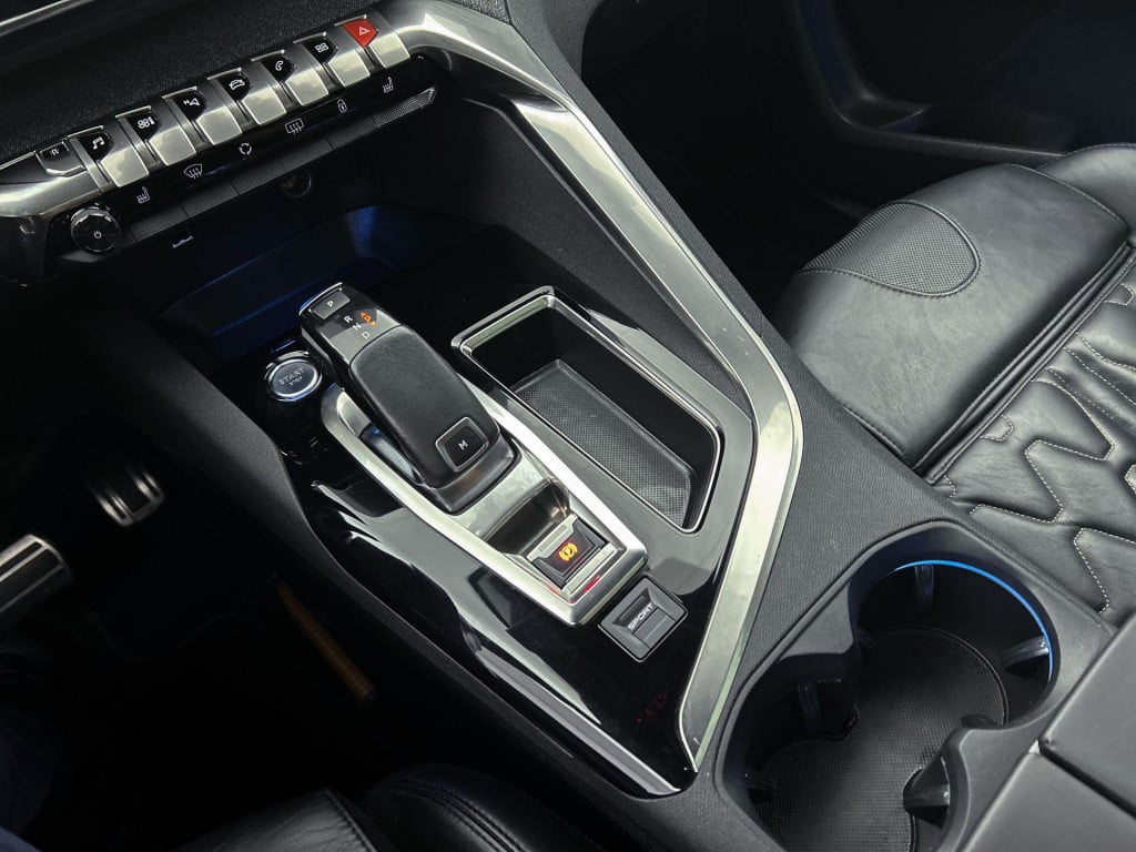 Peugeot 5008 1.6 e-thp gt-line | 7-zits | automaat | panoramadak | leder | 