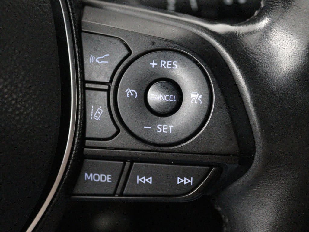Toyota Corolla Touring Sports 2.0 hybrid style limited camera | trekhaak | 
