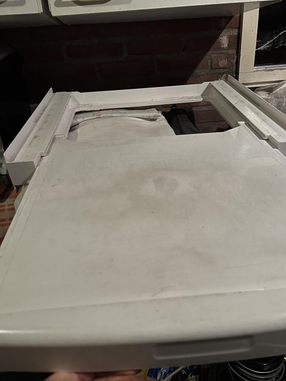 AEG Stapelkit met uittrekbare legplank Geschikt voor wasmachine en droger