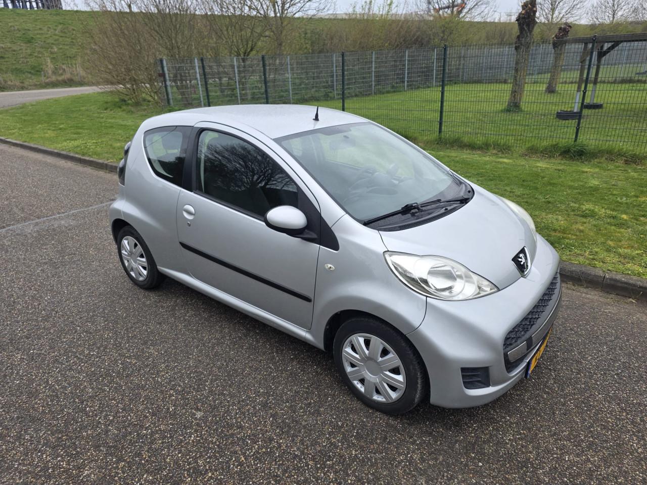Peugeot 107 1.0-12v XR Airco! In Goede Staat!