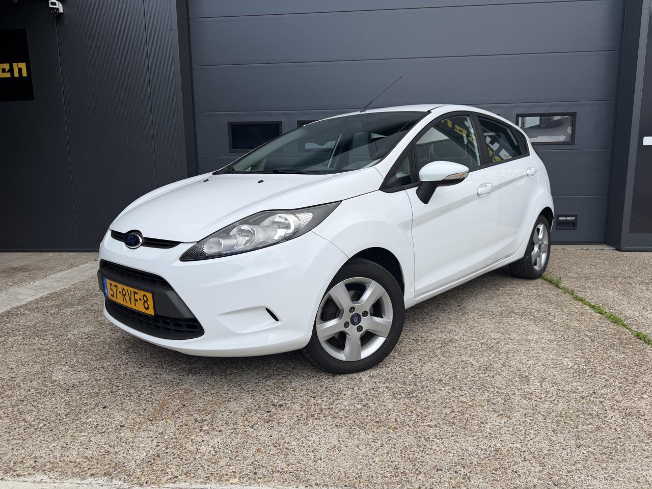 Ford Fiësta 1.25 44KW Limited 5DR 2011 Wit Airco Apk Nap