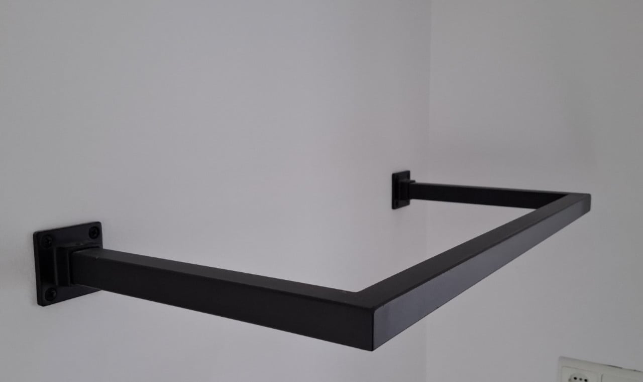 Design kapstok met hangers