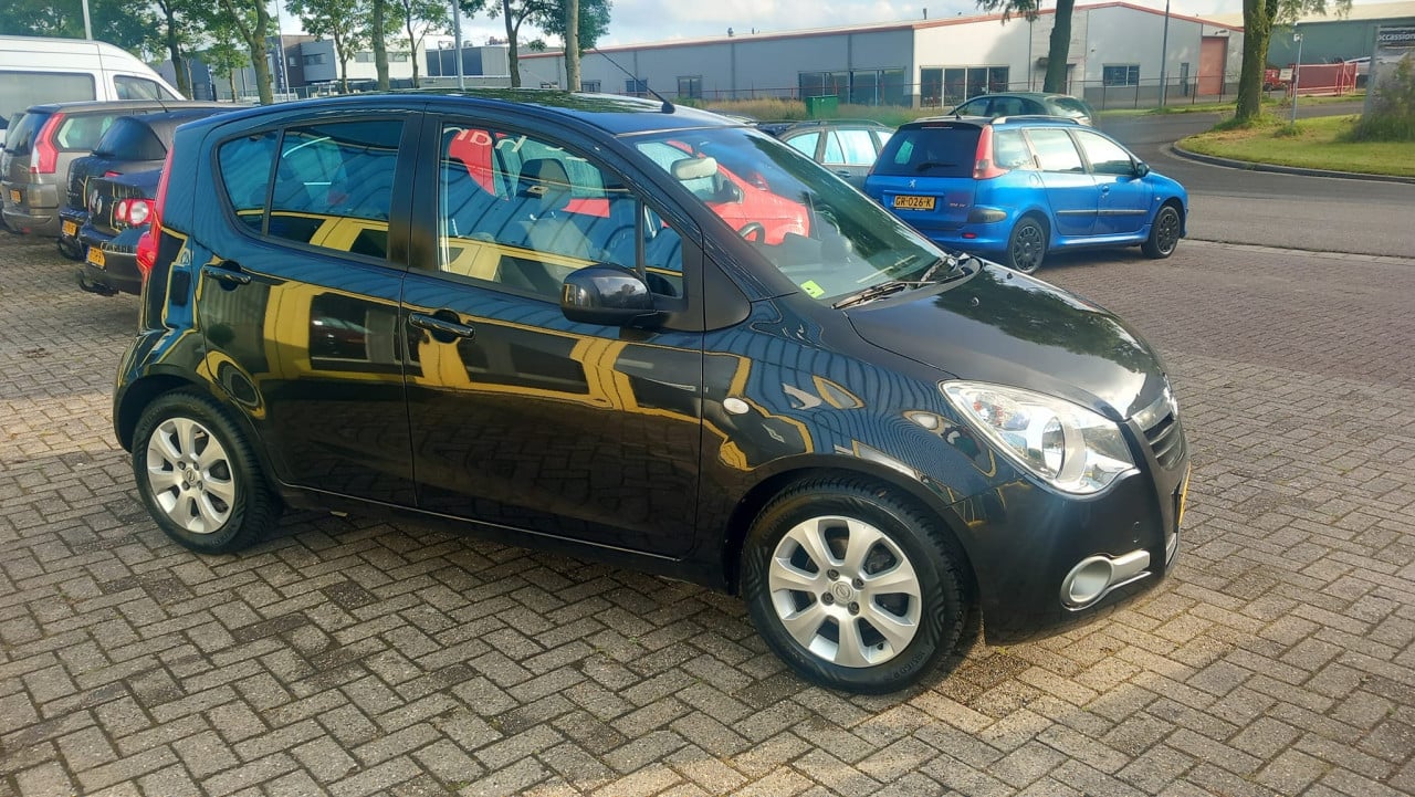 Opel AGILA 1.2 Edition 5drs bj:2010 airco lm-velgen