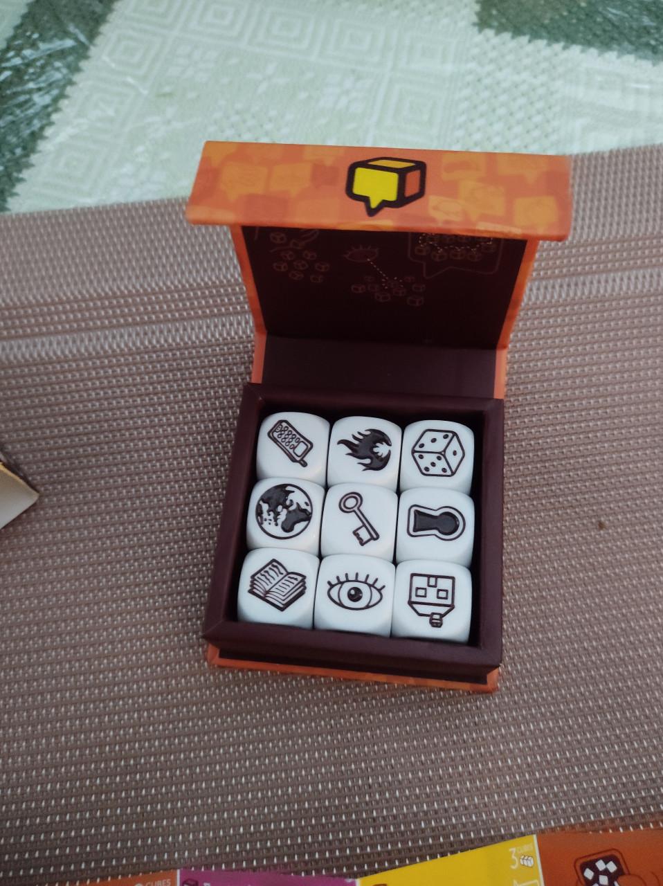 Dobbelsteen- spel. Rory's Story Cubes.  Als nieuw!  Met spelregels.